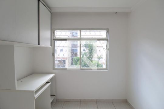 Quarto 2 de apartamento para alugar com 2 quartos, 68m² em Santa Amelia, Belo Horizonte