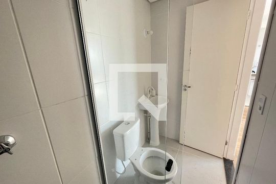 Banheiro de apartamento para alugar com 2 quartos, 41m² em Jardim da Gloria, Cotia