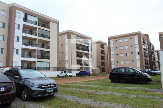 Fachada do bloco de apartamento para alugar com 2 quartos, 41m² em Jardim da Gloria, Cotia