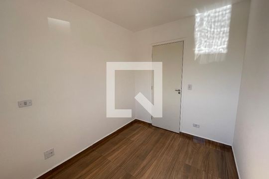 Quarto 1 de apartamento para alugar com 2 quartos, 41m² em Jardim da Gloria, Cotia