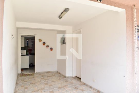 Garagem de casa de condomínio à venda com 3 quartos, 110m² em Santa Cândida, Curitiba