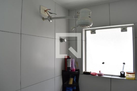 Banheiro 2 de casa de condomínio à venda com 3 quartos, 110m² em Santa Cândida, Curitiba