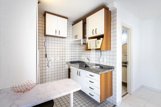 Cozinha de kitnet/studio para alugar com 1 quarto, 28m² em Perdizes, São Paulo