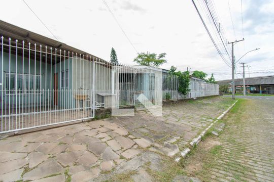Fachada de casa para alugar com 1 quarto, 39m² em Igara, Canoas