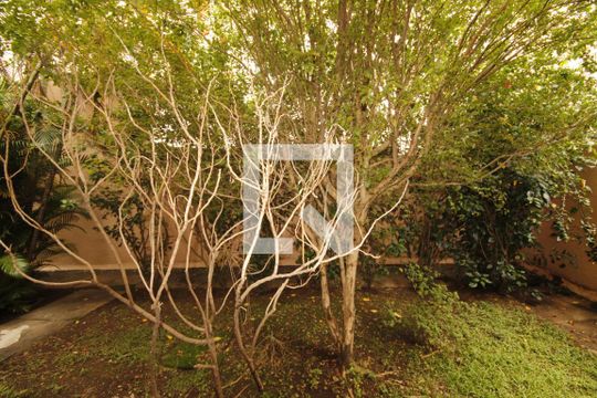 Vista de apartamento à venda com 3 quartos, 113m² em Santo Antônio, Belo Horizonte