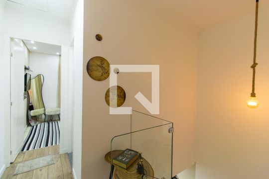 Corredor de casa de condomínio para alugar com 2 quartos, 92m² em Jardim Pioneira, Cotia