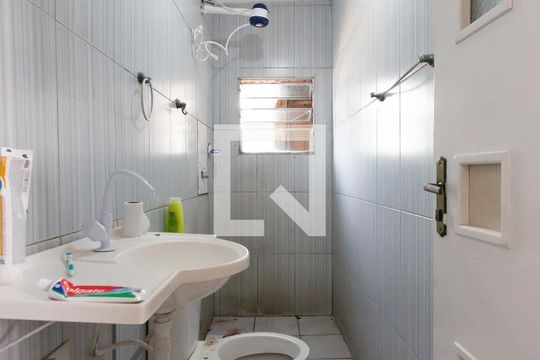 Banheiro  de casa à venda com 1 quarto, 50m² em Parada Xv de Novembro, São Paulo