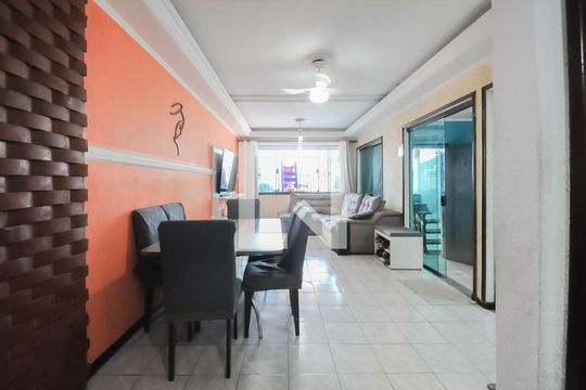 Sala de casa à venda com 3 quartos, 233m² em Planalto, São Bernardo do Campo