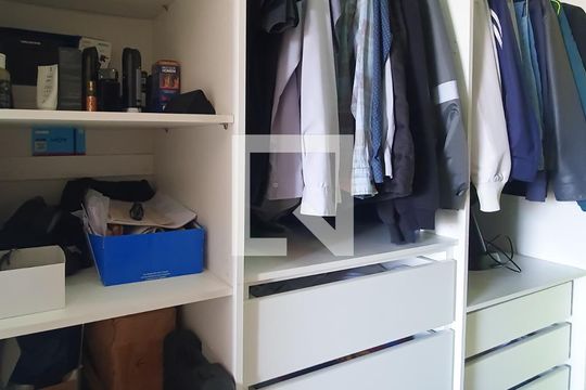 Quarto 1 ( Suíte ) - closet de casa à venda com 3 quartos, 233m² em Planalto, São Bernardo do Campo