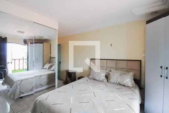 Quarto 1 ( Suíte ) de casa à venda com 3 quartos, 233m² em Planalto, São Bernardo do Campo