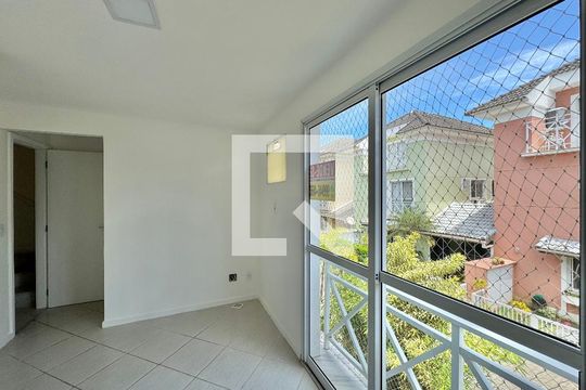 Suíte 1 de casa de condomínio para alugar com 4 quartos, 200m² em Recreio dos Bandeirantes, Rio de Janeiro