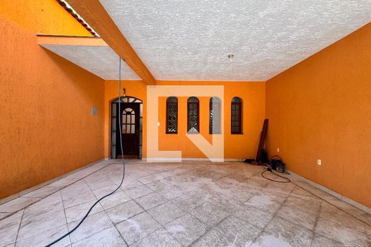 Garagem de casa para alugar com 3 quartos, 350m² em Vila Eldízia, Santo André