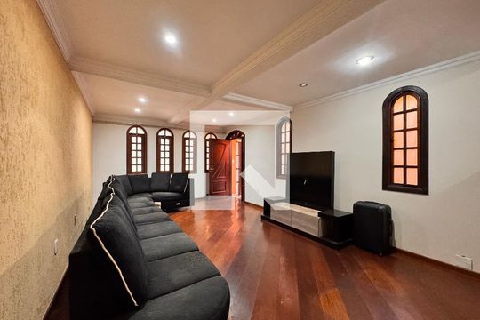 Sala de casa para alugar com 3 quartos, 350m² em Vila Eldízia, Santo André