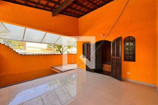Varanda de casa para alugar com 3 quartos, 350m² em Vila Eldízia, Santo André