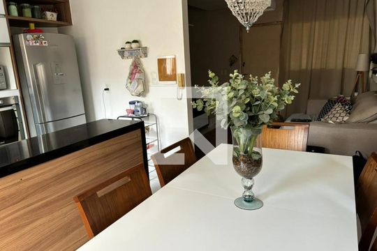 Cozinha de casa de condomínio à venda com 2 quartos, 69m² em Fazenda Santa Cândida, Campinas