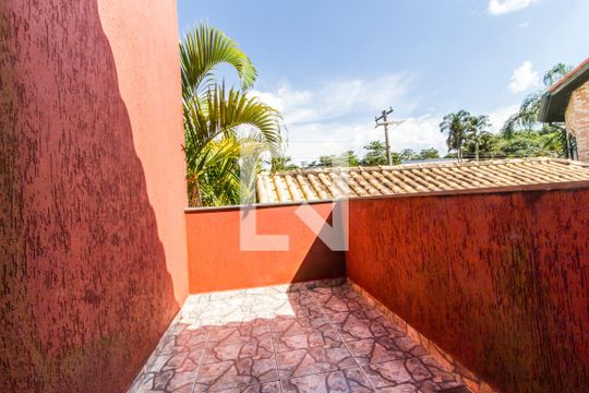 Varanda de casa de condomínio para alugar com 3 quartos, 310m² em Morada das Flores (aldeia da Serra), Barueri
