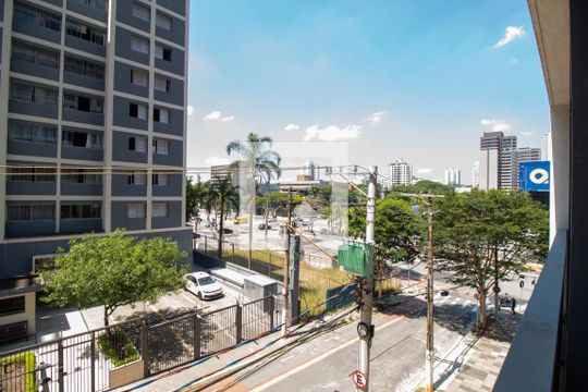 Varanda - Vista de kitnet/studio à venda com 1 quarto, 22m² em Jardim das Acacias, São Paulo