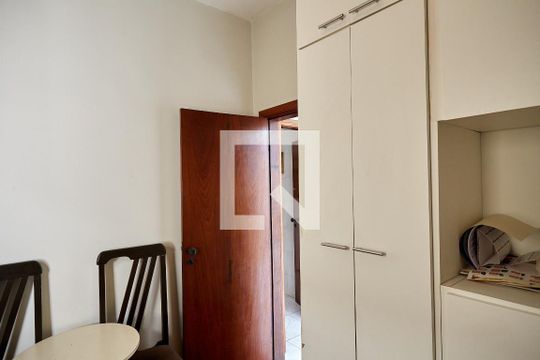 Quarto de Serviço de casa à venda com 3 quartos, 175m² em Nova Vista, Belo Horizonte