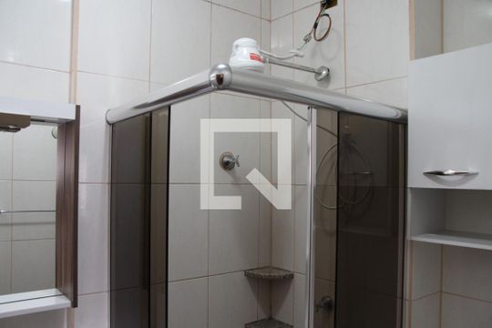 Banheiro Social de apartamento à venda com 2 quartos, 65m² em Jardim Bom Clima, Guarulhos