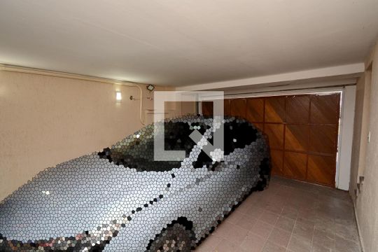 Garagem de casa à venda com 3 quartos, 220m² em Vila Campo Grande, São Paulo