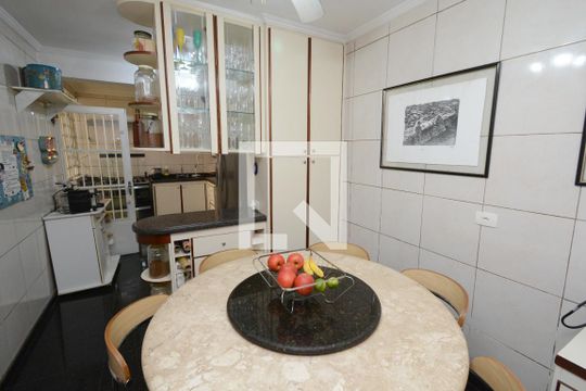 Copa de casa à venda com 3 quartos, 220m² em Vila Campo Grande, São Paulo