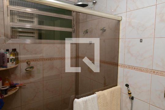 Banheiro 1 de casa à venda com 3 quartos, 220m² em Vila Campo Grande, São Paulo