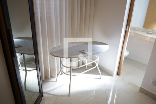 Suíte 1  de apartamento para alugar com 3 quartos, 90m² em Setor Coimbra, Goiânia
