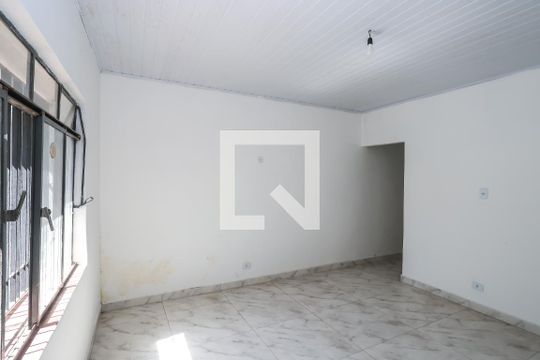 Sala de casa para alugar com 2 quartos, 120m² em Jardim Patente, São Paulo
