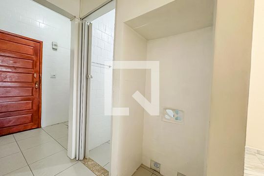 Corredor de apartamento à venda com 1 quarto, 30m² em Centro, Rio de Janeiro