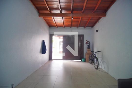 Garagem de casa à venda com 3 quartos, 150m² em Santo Afonso, Novo Hamburgo