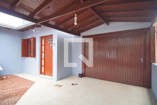 Quintal de casa à venda com 3 quartos, 150m² em Santo Afonso, Novo Hamburgo