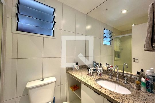 Banheiro Corredor de apartamento para alugar com 2 quartos, 67m² em Vila da Saúde, São Paulo