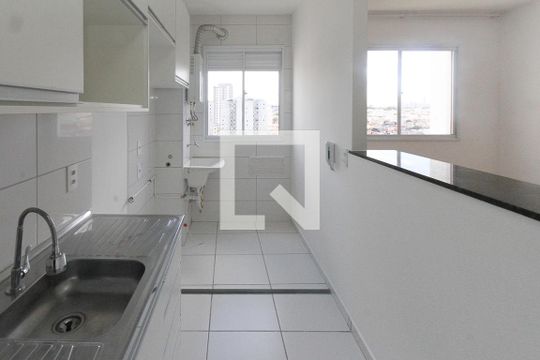 Cozinha de apartamento à venda com 2 quartos, 46m² em Vila Ema, São Paulo