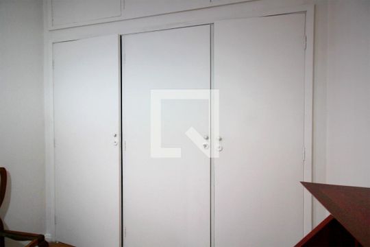 Quarto de Serviço de apartamento para alugar com 4 quartos, 400m² em Funcionários, Belo Horizonte