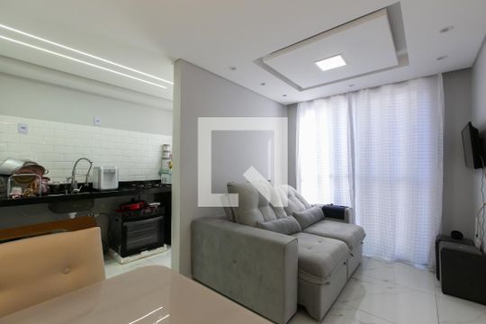 Sala de apartamento para alugar com 2 quartos, 44m² em Cidade Líder, São Paulo