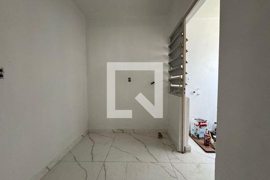 Cozinha de apartamento para alugar com 2 quartos, 42m² em Rio dos Sinos, São Leopoldo