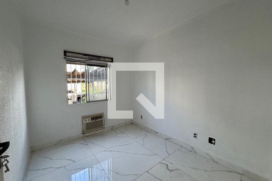 quarto 1 de apartamento para alugar com 2 quartos, 42m² em Rio dos Sinos, São Leopoldo