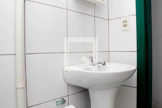 Banheiro 1 de apartamento à venda com 2 quartos, 77m² em  Independência, Porto Alegre