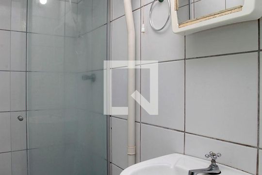 Banheiro 1 de apartamento à venda com 2 quartos, 77m² em  Independência, Porto Alegre