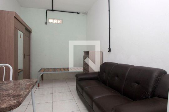 Studio - Sala / Quarto de kitnet/studio à venda com 7 quartos, 156m² em São Geraldo, Porto Alegre