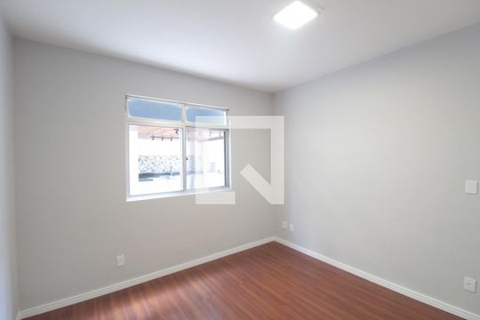 Suite de apartamento à venda com 3 quartos, 241m² em Castelo, Belo Horizonte