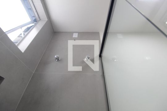Banheiro da Suite de apartamento à venda com 3 quartos, 241m² em Castelo, Belo Horizonte