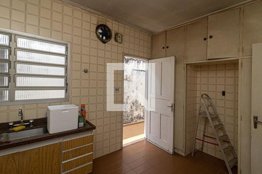 Cozinha de casa à venda com 4 quartos, 212m² em Jardim da Saúde, São Paulo