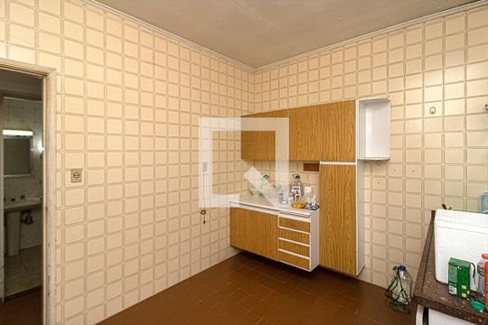 Cozinha de casa à venda com 4 quartos, 212m² em Jardim da Saúde, São Paulo