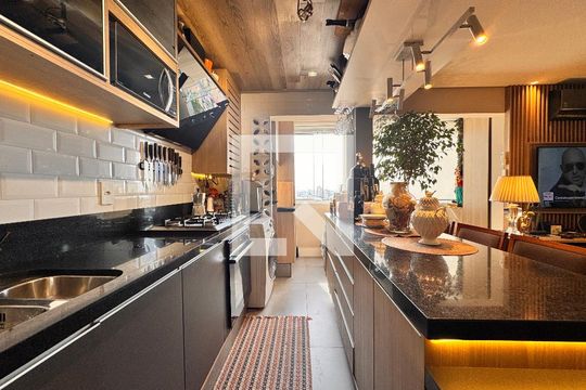 Cozinha de apartamento à venda com 2 quartos, 65m² em Jardim Bela Vista, Santo André