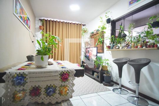 Sala de apartamento à venda com 2 quartos, 69m² em Sarandi, Porto Alegre