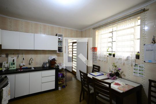 Cozinha de casa à venda com 3 quartos, 102m² em Vila Dom Pedro I, São Paulo