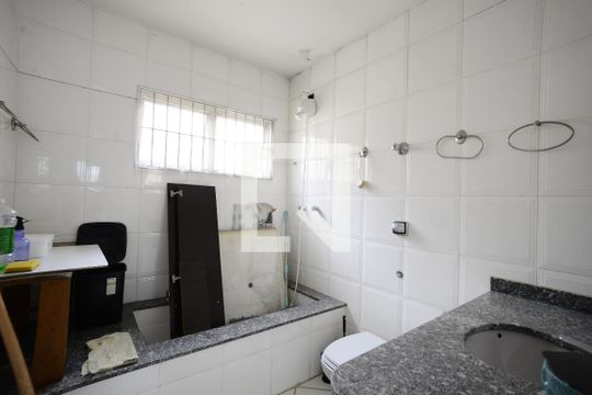 Banheiro Suíte 2 de casa à venda com 3 quartos, 102m² em Vila Dom Pedro I, São Paulo