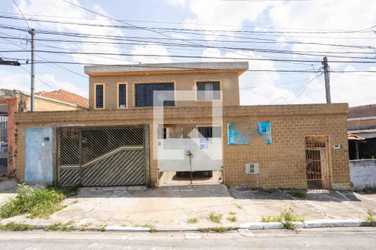 Fachada de casa à venda com 4 quartos, 300m² em Piraporinha, Diadema