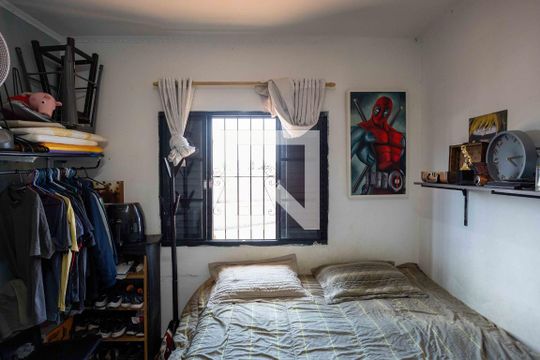 Quarto 1 de casa à venda com 4 quartos, 300m² em Piraporinha, Diadema
